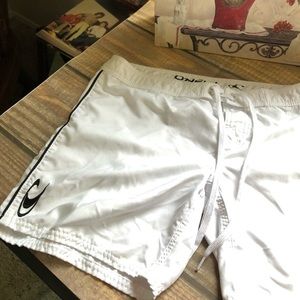 💜💜 O’Neill White Shorts Size 7 Juniors